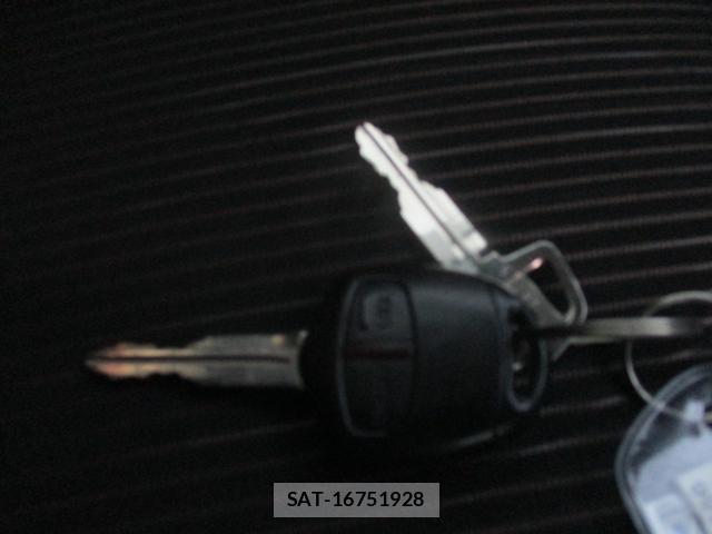 Mitsubishi EK CUSTOM 2015-02 7818580-8