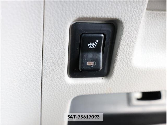 Mitsubishi EK SPACE 2017-06 7811859-11