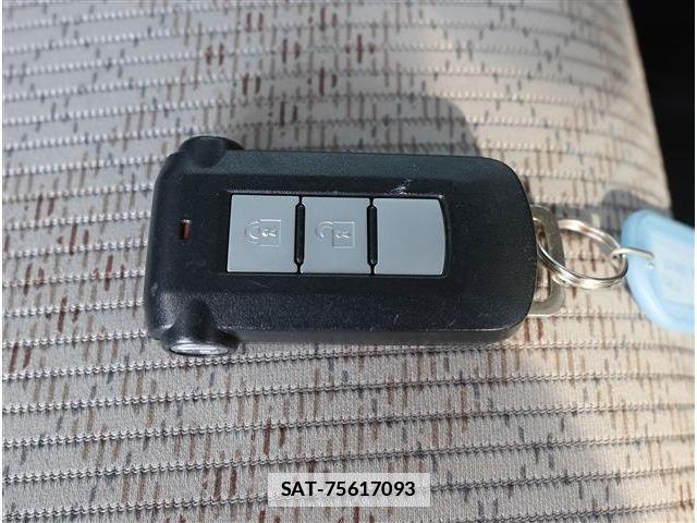 Mitsubishi EK SPACE 2017-06 7811859-16