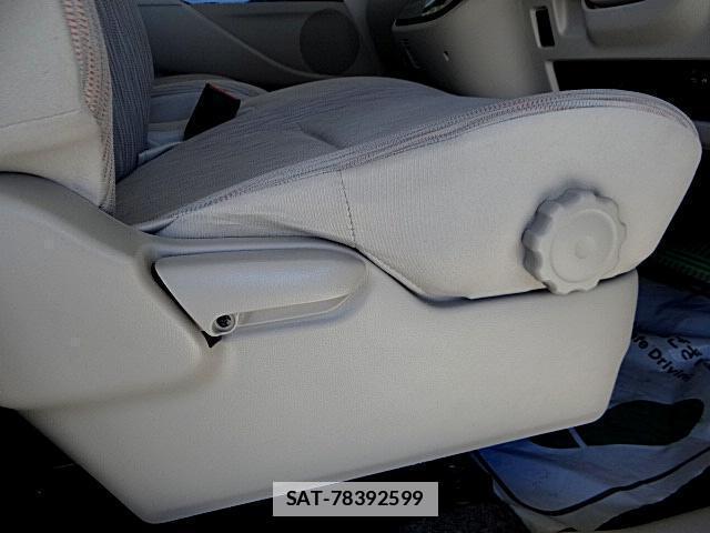 Mitsubishi EK SPACE 2015-05 7820766-12