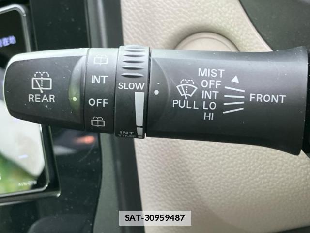 Mitsubishi EK WAGON 2017-09 7821952-17
