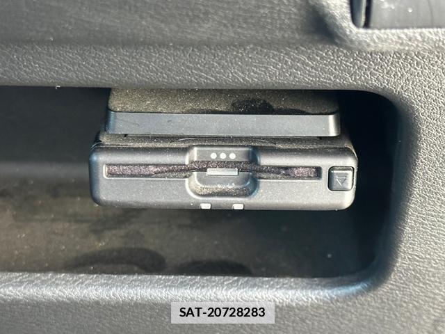 Mitsubishi EK X 2020-12 7820162-17