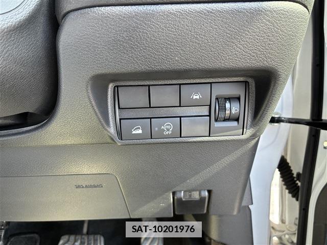 Mitsubishi EK X 2022-01 7820569-11