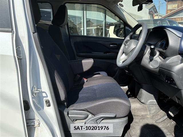 Mitsubishi EK X 2022-01 7820569-8