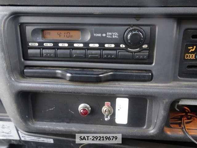 Isuzu ELF TRUCK 2006-02 7813033-11