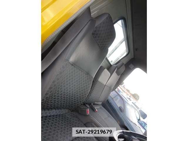 Isuzu ELF TRUCK 2006-02 7813033-16
