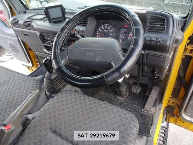 Isuzu ELF TRUCK 2006-02 7813033-2