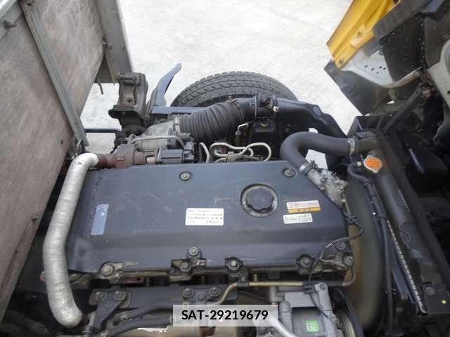 Isuzu ELF TRUCK 2006-02 7813033-8