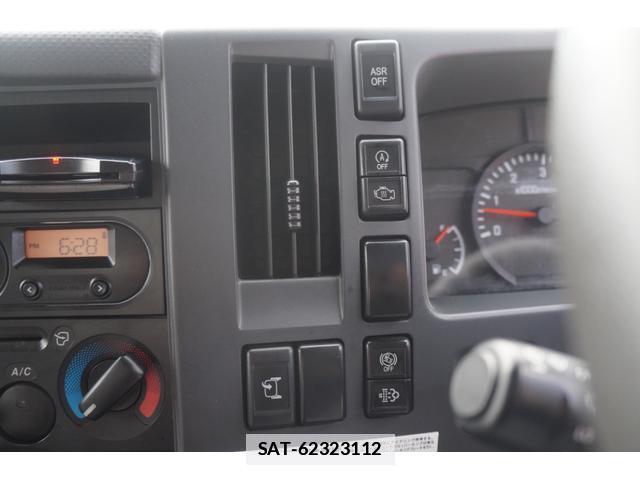 Isuzu ELF TRUCK 2015-02 7813563-13