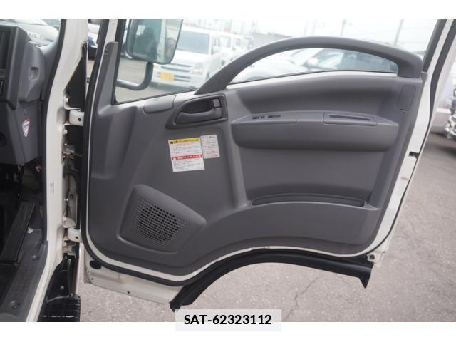 Isuzu ELF TRUCK 2015-02 7813563-15