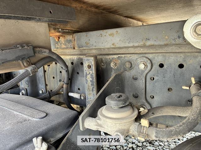 Isuzu ELF TRUCK 2015-12 7816812-16