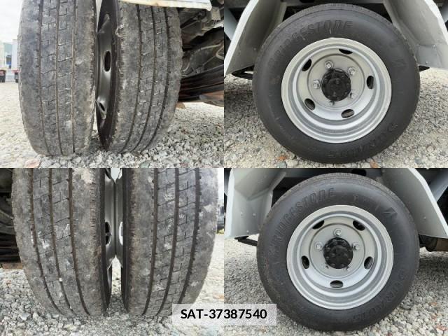 Isuzu ELF TRUCK 2004-03 7816825-10