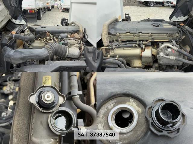 Isuzu ELF TRUCK 2004-03 7816825-17