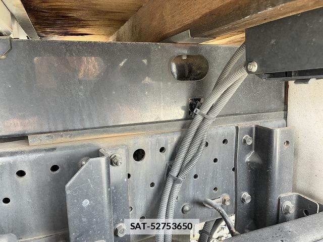 Isuzu ELF TRUCK 2009-12 7816848-18