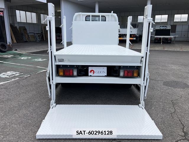 Isuzu ELF TRUCK 2010-11 7817368-5