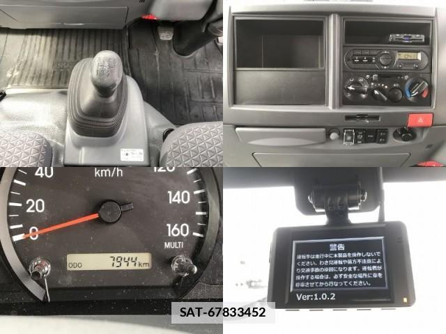 Isuzu ELF TRUCK 2021-04 7817381-14