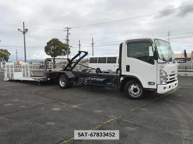 Isuzu ELF TRUCK 2021-04 7817381-2