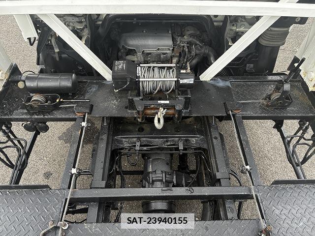 Isuzu ELF TRUCK 2013-04 7817385-15