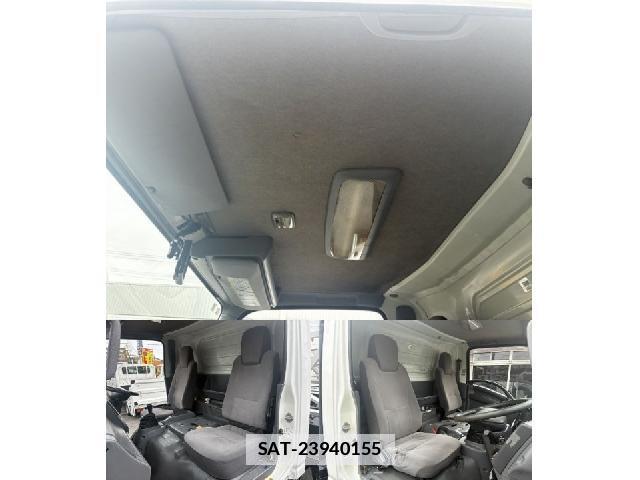 Isuzu ELF TRUCK 2013-04 7817385-18