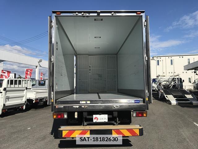 Isuzu ELF TRUCK 2019-02 7817386-8