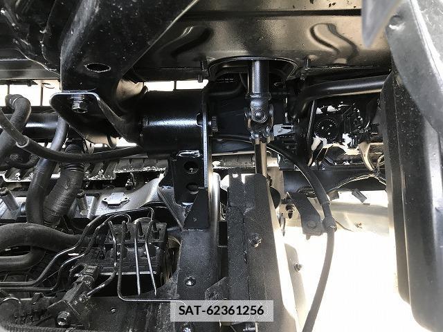Isuzu ELF TRUCK 2021-07 7817389-11