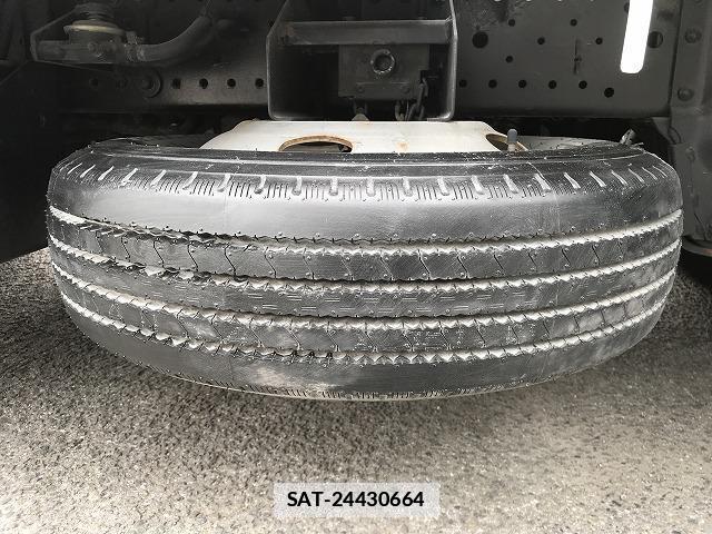 Isuzu ELF TRUCK 2015-06 7817410-12