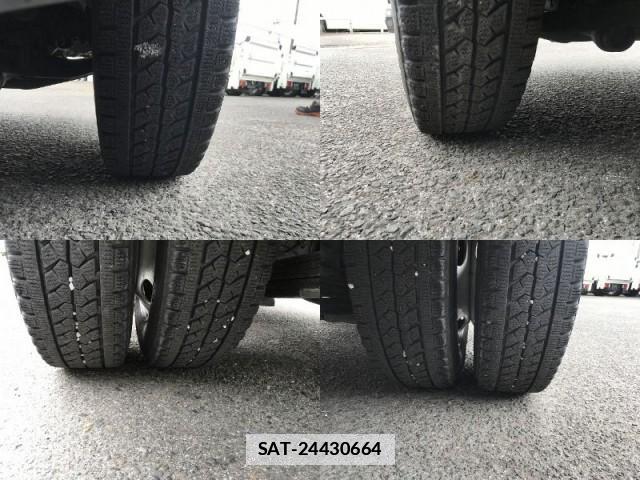 Isuzu ELF TRUCK 2015-06 7817410-18