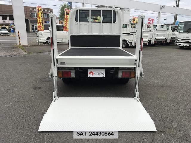 Isuzu ELF TRUCK 2015-06 7817410-8