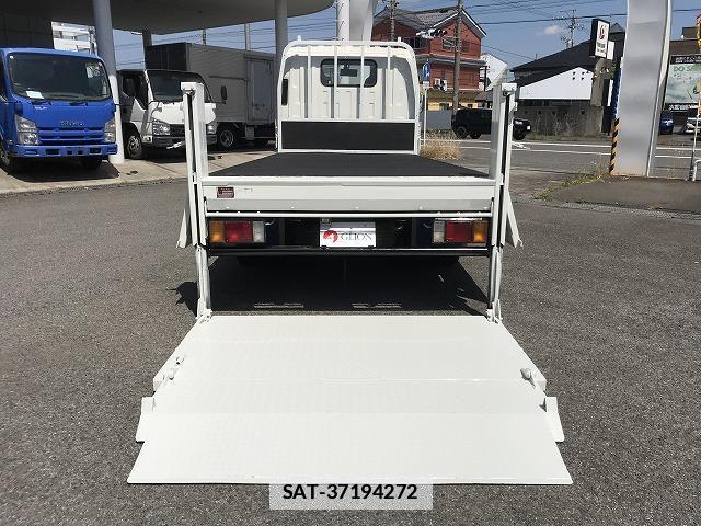 Isuzu ELF TRUCK 2011-11 7817412-9