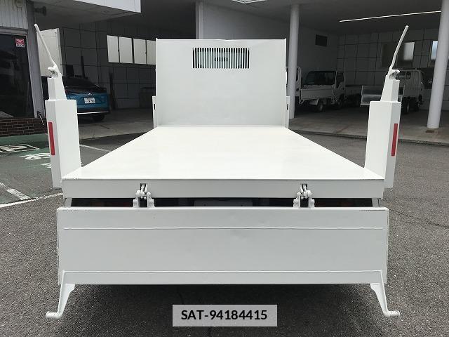 Isuzu ELF TRUCK 2020-10 7817421-5