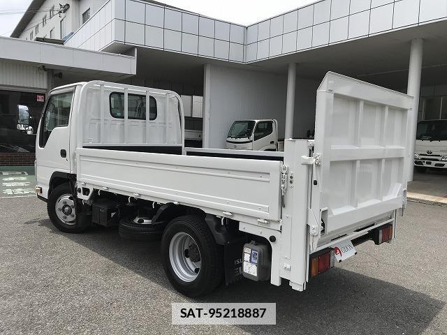 Isuzu ELF TRUCK 2016-05 7817427-5