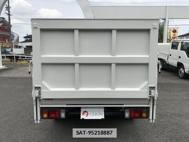 Isuzu ELF TRUCK 2016-05 7817427-6