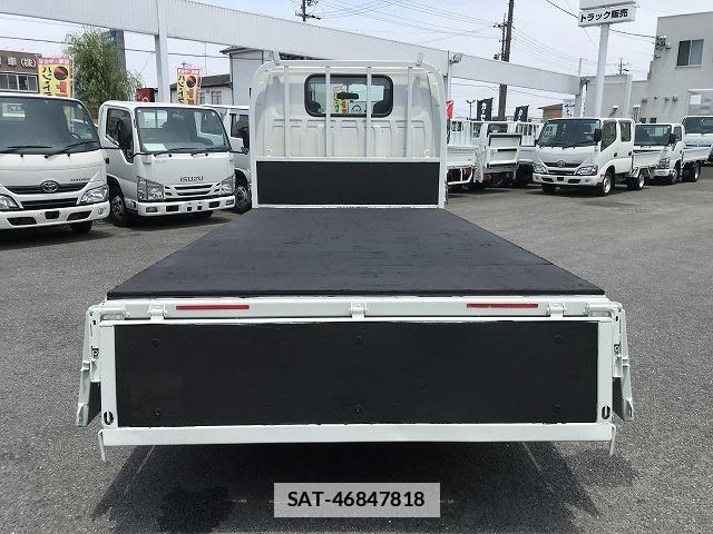 Isuzu ELF TRUCK 2019-06 7817428-8