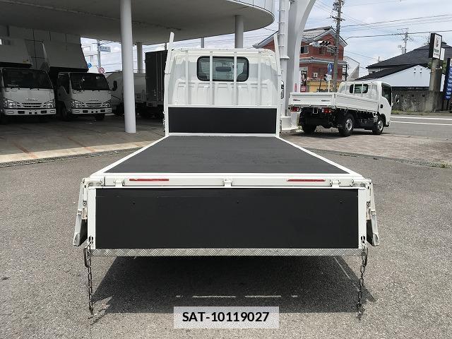 Isuzu ELF TRUCK 2020-12 7817435-9
