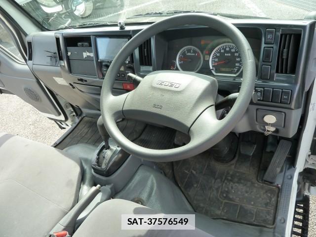Isuzu ELF TRUCK 2019-03 7817534-11