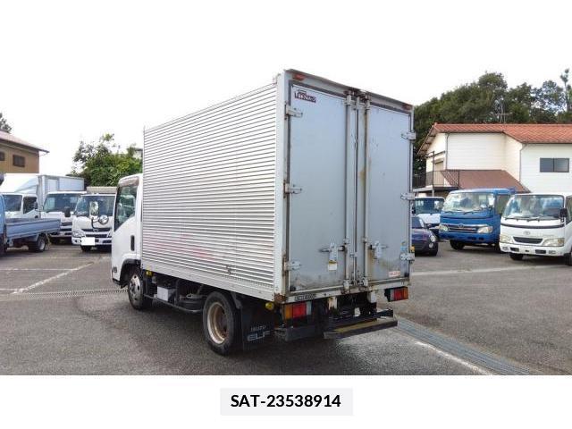 Isuzu ELF TRUCK 2012-03 7817537-5