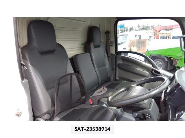 Isuzu ELF TRUCK 2012-03 7817537-7