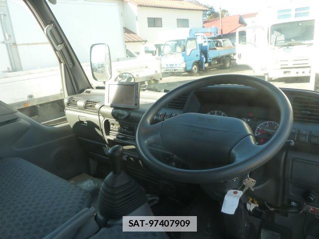 Isuzu ELF TRUCK 2005-06 7817541-12