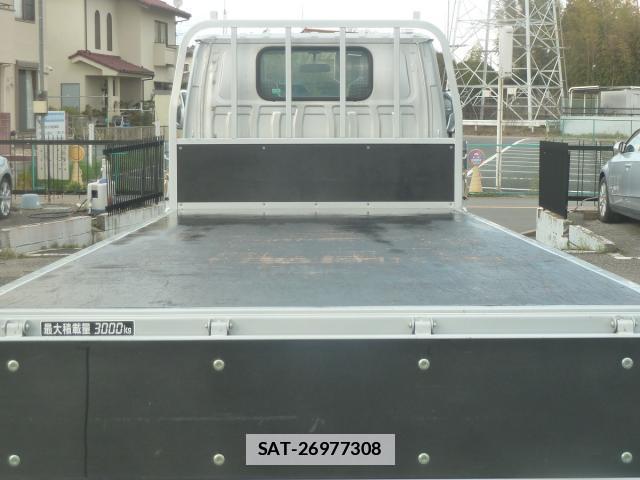 Isuzu ELF TRUCK 2016-03 7817547-10