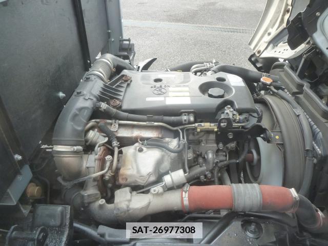 Isuzu ELF TRUCK 2016-03 7817547-19