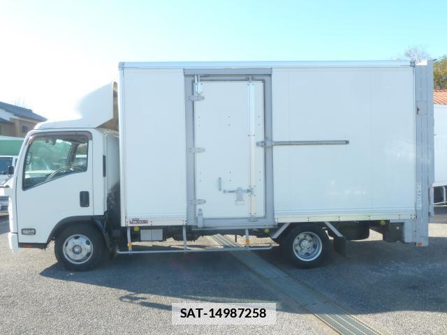 Isuzu ELF TRUCK 2015-06 7817562-10
