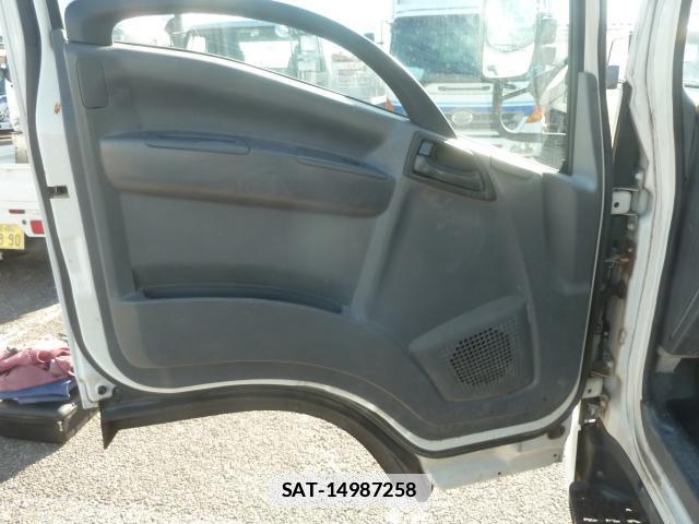 Isuzu ELF TRUCK 2015-06 7817562-17