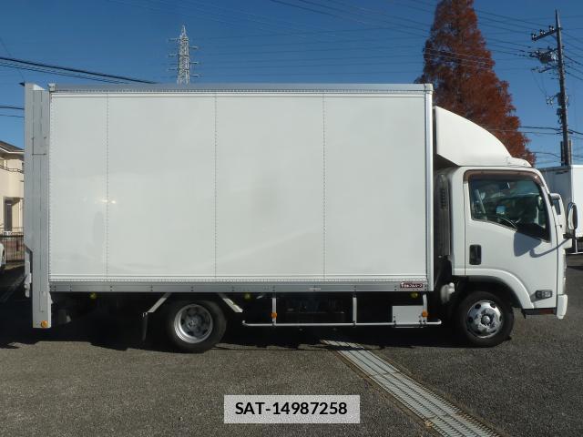 Isuzu ELF TRUCK 2015-06 7817562-3
