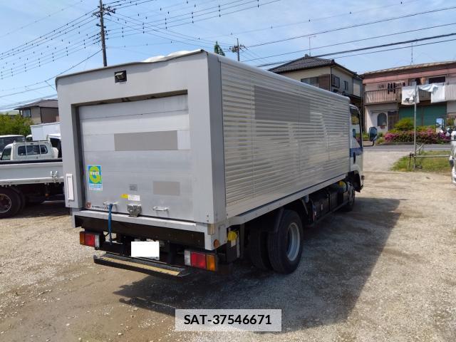 Isuzu ELF TRUCK 2022-09 7817563-13