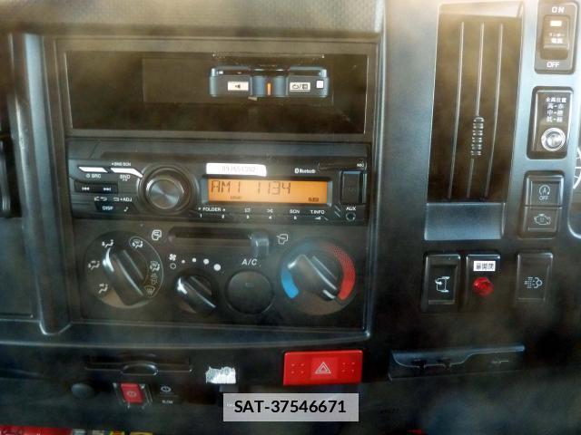 Isuzu ELF TRUCK 2022-09 7817563-15
