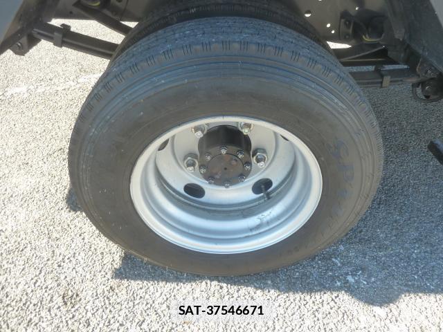Isuzu ELF TRUCK 2022-09 7817563-19