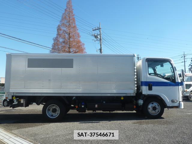 Isuzu ELF TRUCK 2022-09 7817563-3