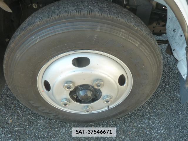 Isuzu ELF TRUCK 2022-09 7817563-8