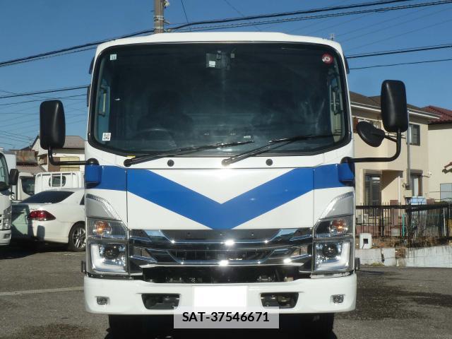 Isuzu ELF TRUCK 2022-09 7817563-9