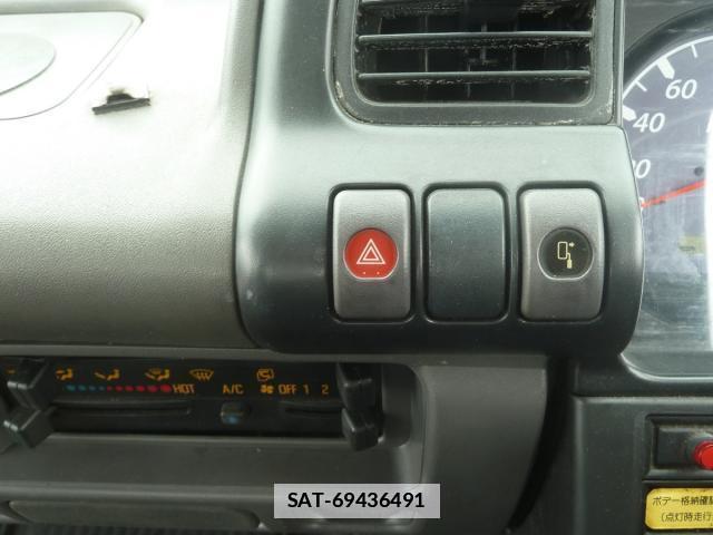 Isuzu ELF TRUCK 2004-10 7817572-17